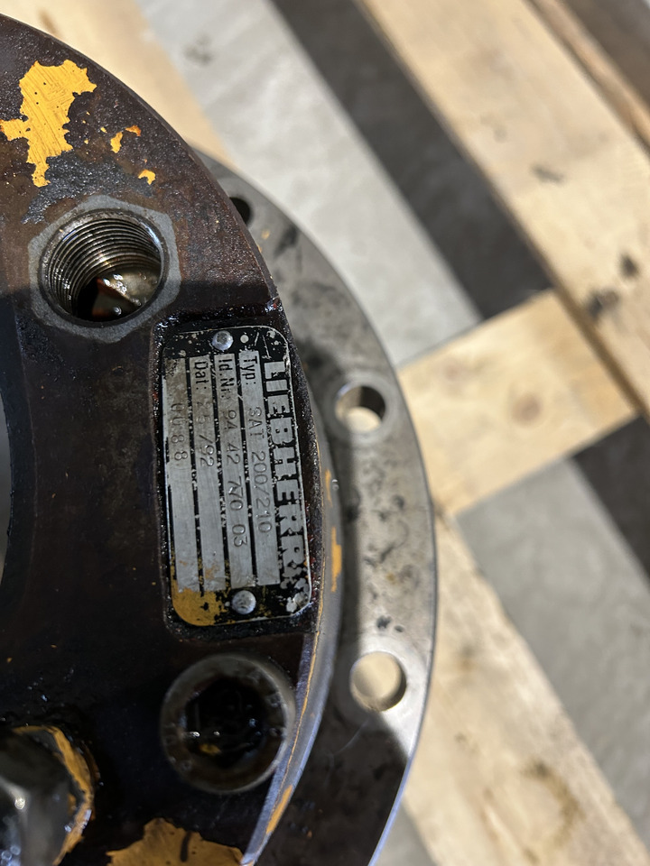 Liebherr SAT 200/210 - Μειωτήρας περιστροφής για Εκσκαφέας: φωτογραφία 4 Liebherr SAT 200/210 - Μειωτήρας περιστροφής για Εκσκαφέας: φωτογραφία 4