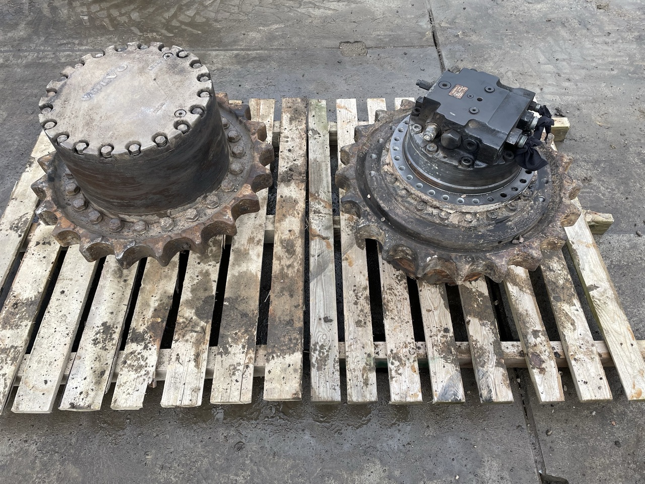 Zwolnica Volvo EC250 - Ανταλλακτικά συστήματος κύλισης για Ερπυστριοφόρος εκσκαφέας: φωτογραφία 2 Zwolnica Volvo EC250 - Ανταλλακτικά συστήματος κύλισης για Ερπυστριοφόρος εκσκαφέας: φωτογραφία 2