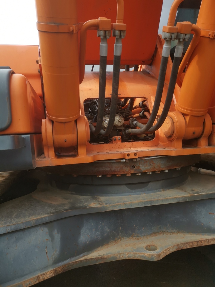 Doosan DX500LC - Ερπυστριοφόρος εκσκαφέας: φωτογραφία 3 Doosan DX500LC - Ερπυστριοφόρος εκσκαφέας: φωτογραφία 3