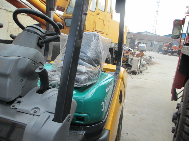 Komatsu FD30-16 - Περονοφόρο όχημα: φωτογραφία 5 Komatsu FD30-16 - Περονοφόρο όχημα: φωτογραφία 5