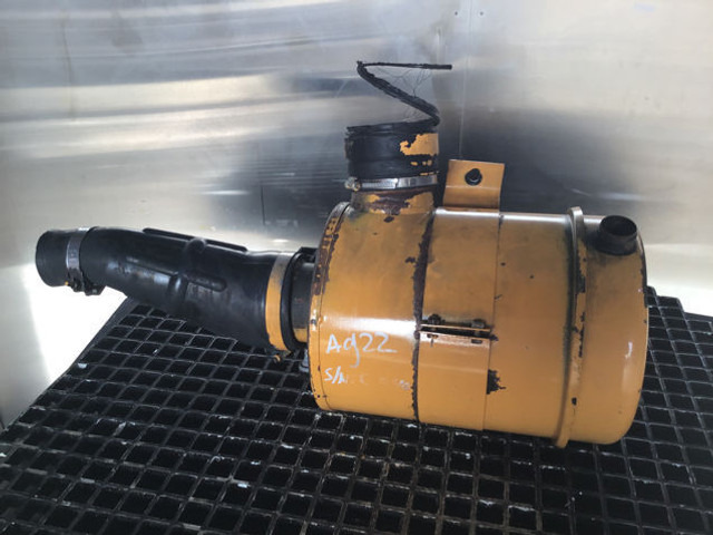 Liebherr Air Filter - Φίλτρο αέρα: φωτογραφία 1 Liebherr Air Filter - Φίλτρο αέρα: φωτογραφία 1