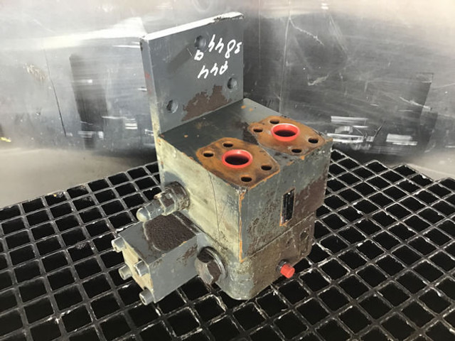Liebherr Brake Valve - Βαλβίδα: φωτογραφία 1 Liebherr Brake Valve - Βαλβίδα: φωτογραφία 1