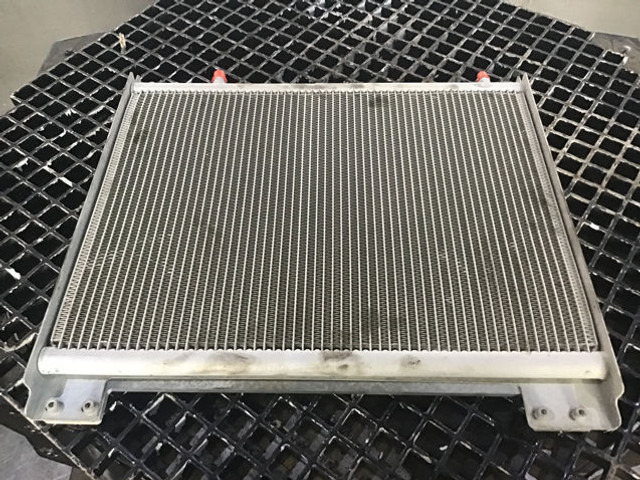 Liebherr Capacitor Unit - Ανταλλακτικό AC: φωτογραφία 1 Liebherr Capacitor Unit - Ανταλλακτικό AC: φωτογραφία 1