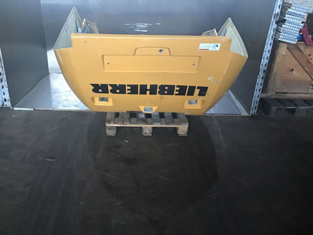 Liebherr Engine Hood - Προφυλακτήρας: φωτογραφία 2 Liebherr Engine Hood - Προφυλακτήρας: φωτογραφία 2