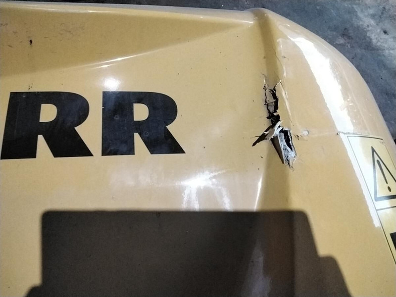 Liebherr Engine Hood - Καπό: φωτογραφία 2 Liebherr Engine Hood - Καπό: φωτογραφία 2