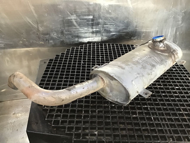 Liebherr Exhaust Silencer - Σιγαστήρας: φωτογραφία 4 Liebherr Exhaust Silencer - Σιγαστήρας: φωτογραφία 4