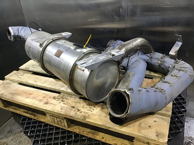 Liebherr Exhaust - Σιγαστήρας: φωτογραφία 3 Liebherr Exhaust - Σιγαστήρας: φωτογραφία 3