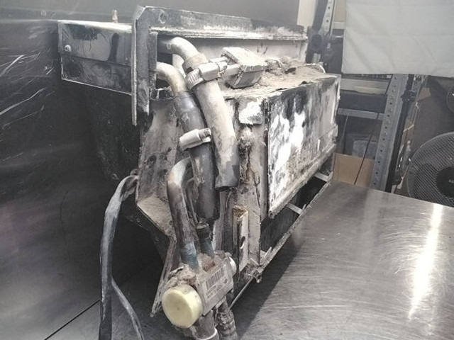 Liebherr Heater unit - Θέρμανση/ Εξαερισμός: φωτογραφία 3 Liebherr Heater unit - Θέρμανση/ Εξαερισμός: φωτογραφία 3