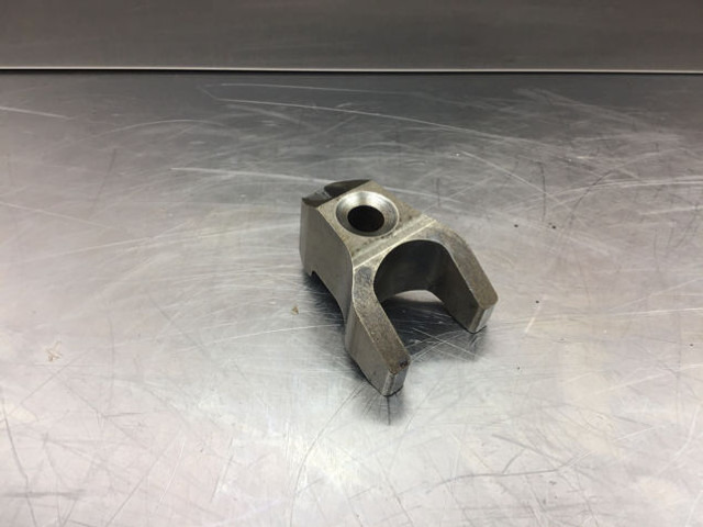 Liebherr Injector Fastening - Κινητήρας και ανταλλακτικά: φωτογραφία 4 Liebherr Injector Fastening - Κινητήρας και ανταλλακτικά: φωτογραφία 4
