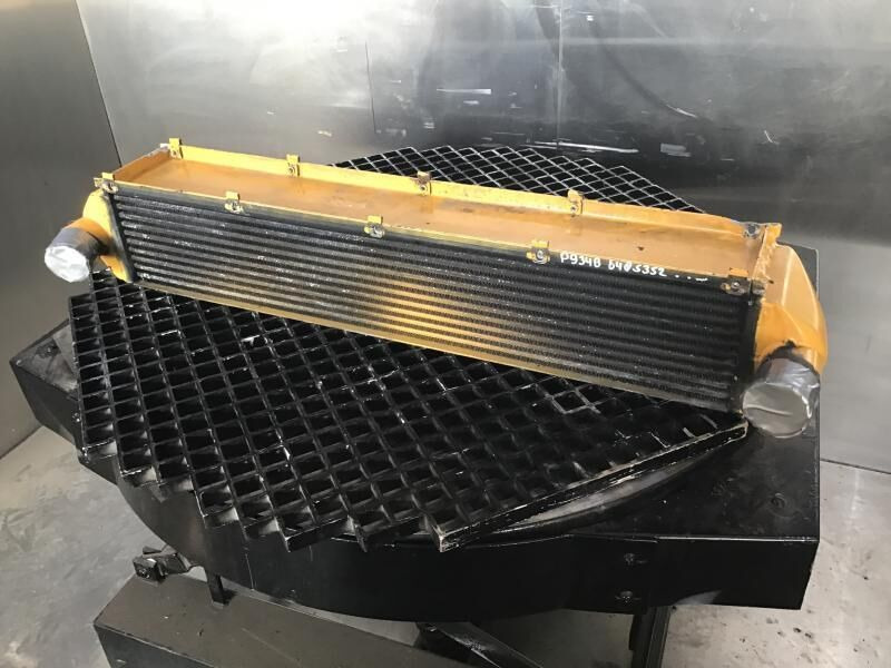 Liebherr Intercooler - Ενδιάμεσος ψύκτης: φωτογραφία 3 Liebherr Intercooler - Ενδιάμεσος ψύκτης: φωτογραφία 3