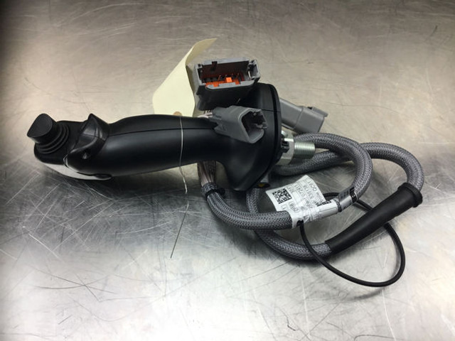 Liebherr Joystick - Υδραυλικό: φωτογραφία 1 Liebherr Joystick - Υδραυλικό: φωτογραφία 1