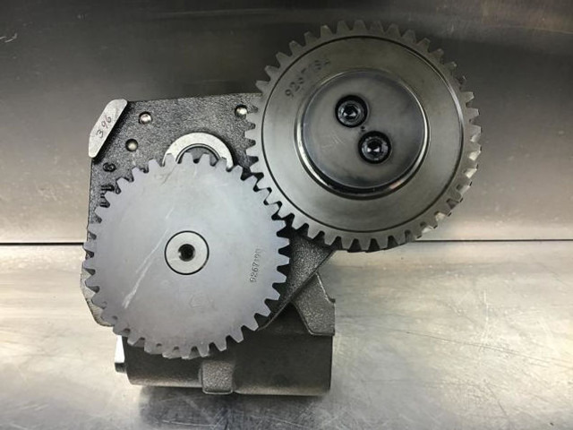 Liebherr Lubricating Oil Pump - Αντλίας λαδιού: φωτογραφία 3 Liebherr Lubricating Oil Pump - Αντλίας λαδιού: φωτογραφία 3