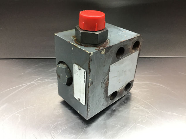 Liebherr Non Return Valve - Κινητήρας και ανταλλακτικά: φωτογραφία 1 Liebherr Non Return Valve - Κινητήρας και ανταλλακτικά: φωτογραφία 1