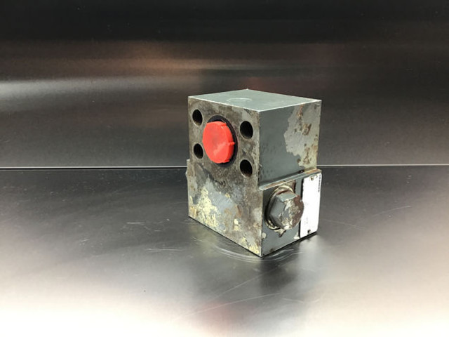 Liebherr Non-Return Valve - Κινητήρας και ανταλλακτικά: φωτογραφία 1 Liebherr Non-Return Valve - Κινητήρας και ανταλλακτικά: φωτογραφία 1