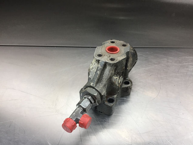 Liebherr Non Return valve - Βαλβίδα: φωτογραφία 2 Liebherr Non Return valve - Βαλβίδα: φωτογραφία 2