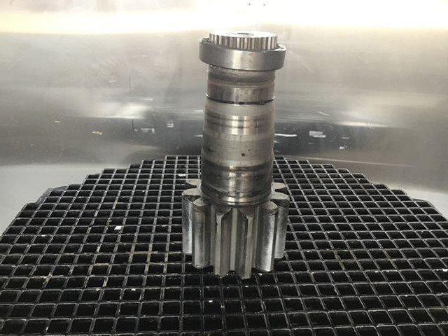 Liebherr Output Shaft - Αξονας και ανταλλακτικά: φωτογραφία 1 Liebherr Output Shaft - Αξονας και ανταλλακτικά: φωτογραφία 1
