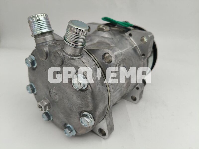 Liebherr R922 / R926 COMP / R926 K-LC / R922 Li - Κομπρεσέρ A/C: φωτογραφία 3 Liebherr R922 / R926 COMP / R926 K-LC / R922 Li - Κομπρεσέρ A/C: φωτογραφία 3
