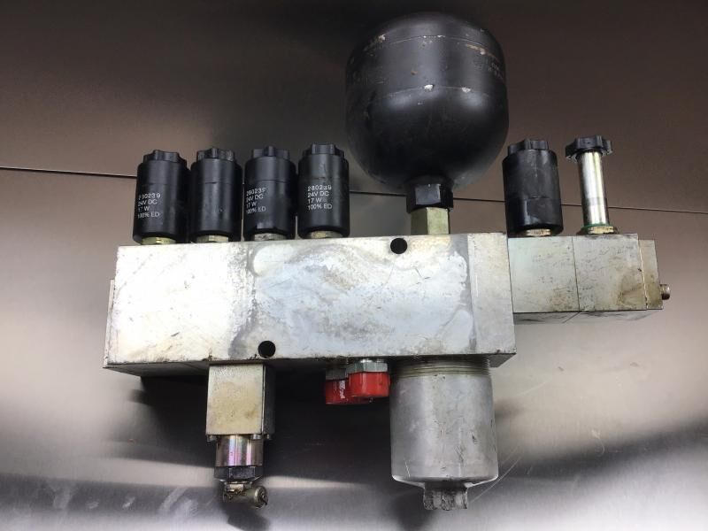 Liebherr R964C / R966 / R970 / R974 / R974C / R976 / R980 - Υδραυλικό: φωτογραφία 3 Liebherr R964C / R966 / R970 / R974 / R974C / R976 / R980 - Υδραυλικό: φωτογραφία 3