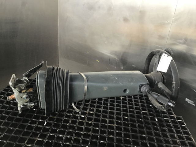 Liebherr Steering Column - Κολώνα τιμονιού: φωτογραφία 2 Liebherr Steering Column - Κολώνα τιμονιού: φωτογραφία 2