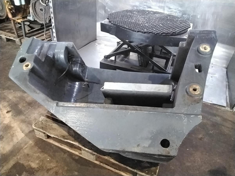 Liebherr - Αντίβαρο για Κατασκευή μηχανήματα: φωτογραφία 1 Liebherr - Αντίβαρο για Κατασκευή μηχανήματα: φωτογραφία 1