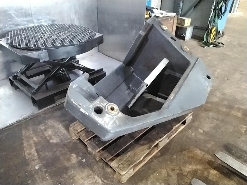 Liebherr - Αντίβαρο για Κατασκευή μηχανήματα: φωτογραφία 2 Liebherr - Αντίβαρο για Κατασκευή μηχανήματα: φωτογραφία 2