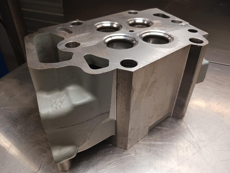 Liebherr - Μπλοκ κυλίνδρων: φωτογραφία 2 Liebherr - Μπλοκ κυλίνδρων: φωτογραφία 2