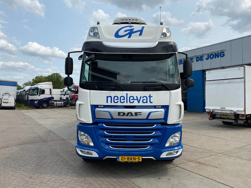 DAF CF 370 SSC / 6x2/4 / Boorden / Stand Airco - Φορτηγό μουσαμάς: φωτογραφία 2 DAF CF 370 SSC / 6x2/4 / Boorden / Stand Airco - Φορτηγό μουσαμάς: φωτογραφία 2