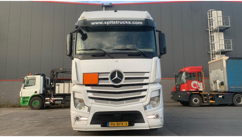 Mercedes-Benz Actros 1842 Dakspoiler + Koelkast - Τράκτορας: φωτογραφία 2 Mercedes-Benz Actros 1842 Dakspoiler + Koelkast - Τράκτορας: φωτογραφία 2