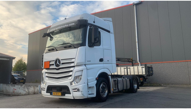 Mercedes-Benz Actros 1842 Dakspoiler + Koelkast - Τράκτορας: φωτογραφία 1 Mercedes-Benz Actros 1842 Dakspoiler + Koelkast - Τράκτορας: φωτογραφία 1