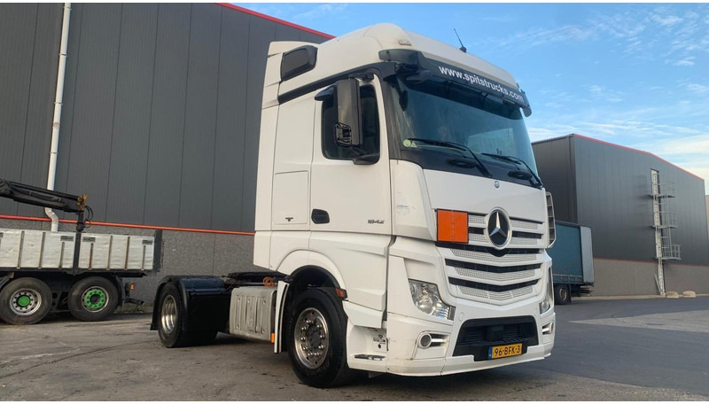 Mercedes-Benz Actros 1842 Dakspoiler + Koelkast - Τράκτορας: φωτογραφία 3 Mercedes-Benz Actros 1842 Dakspoiler + Koelkast - Τράκτορας: φωτογραφία 3