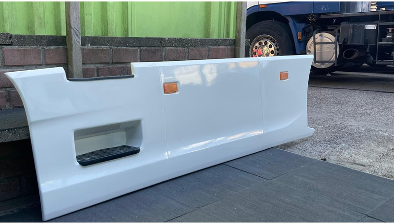 Scania Side Skirt Scania zijskirts - Αεροδυναμική/ Αεροτομή για Φορτηγό: φωτογραφία 2 Scania Side Skirt Scania zijskirts - Αεροδυναμική/ Αεροτομή για Φορτηγό: φωτογραφία 2