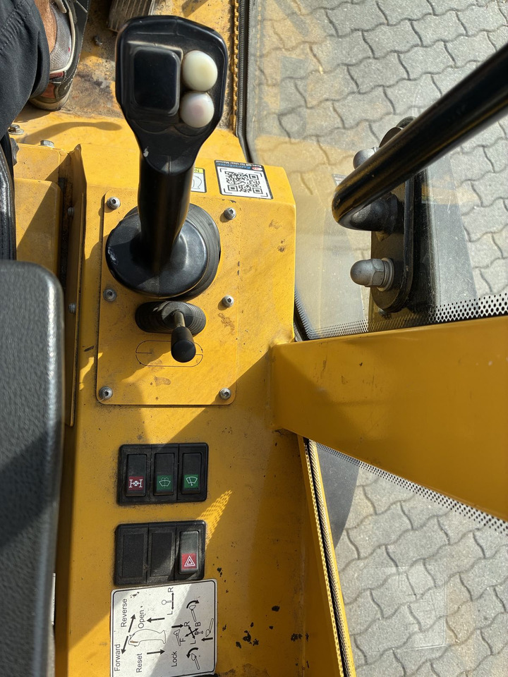 Eurotrac Eurotrac W13 - Σπαστός φορτωτής: φωτογραφία 2 Eurotrac Eurotrac W13 - Σπαστός φορτωτής: φωτογραφία 2