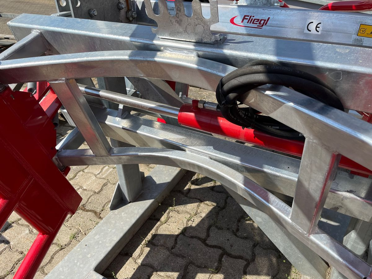 Fliegl Profi Combi - Σφιγκτήρας για Γεωργικά μηχανήματα: φωτογραφία 3 Fliegl Profi Combi - Σφιγκτήρας για Γεωργικά μηχανήματα: φωτογραφία 3