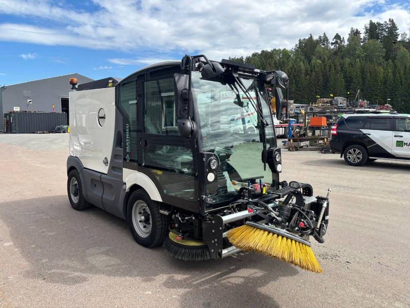 Mathieu MC-210 Azura Flex Street Sweeper - Σάρωθρο δρόμων: φωτογραφία 2 Mathieu MC-210 Azura Flex Street Sweeper - Σάρωθρο δρόμων: φωτογραφία 2