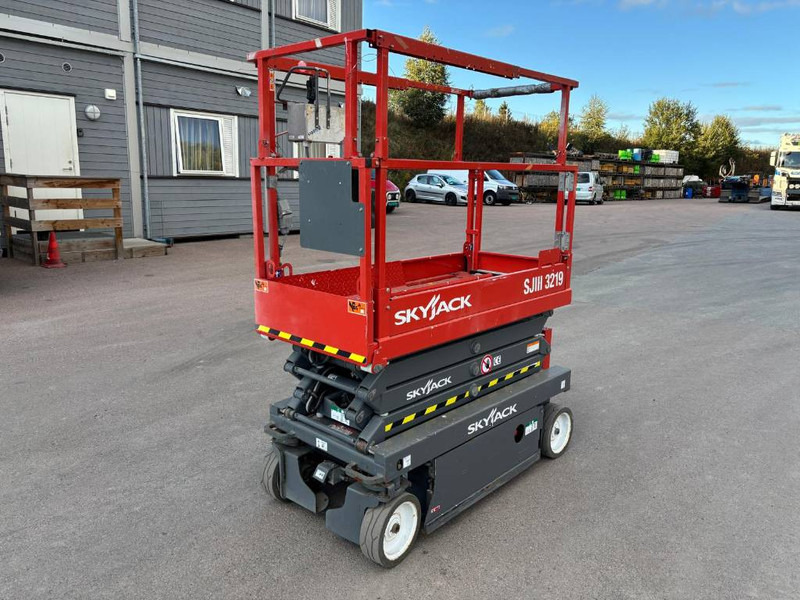 Skyjack SJ III 3219 - Ψαλιδωτό ανυψωτικό: φωτογραφία 3 Skyjack SJ III 3219 - Ψαλιδωτό ανυψωτικό: φωτογραφία 3