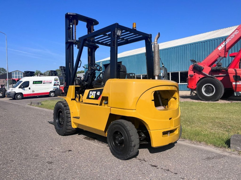 Caterpillar DP40K2 - Πετρελαιοκίνητο περονοφόρο: φωτογραφία 5 Caterpillar DP40K2 - Πετρελαιοκίνητο περονοφόρο: φωτογραφία 5