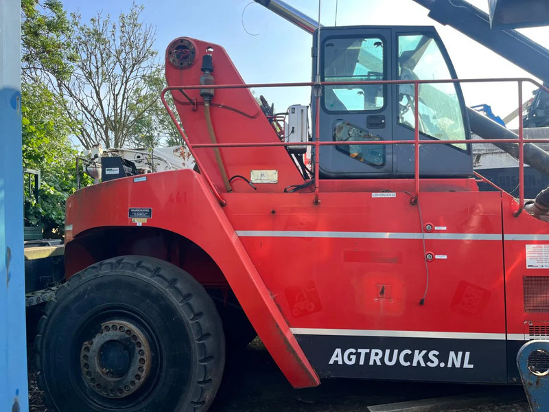 Terex Fantuzzi CS45KM FOR PARTS - Reachstacker: φωτογραφία 3 Terex Fantuzzi CS45KM FOR PARTS - Reachstacker: φωτογραφία 3