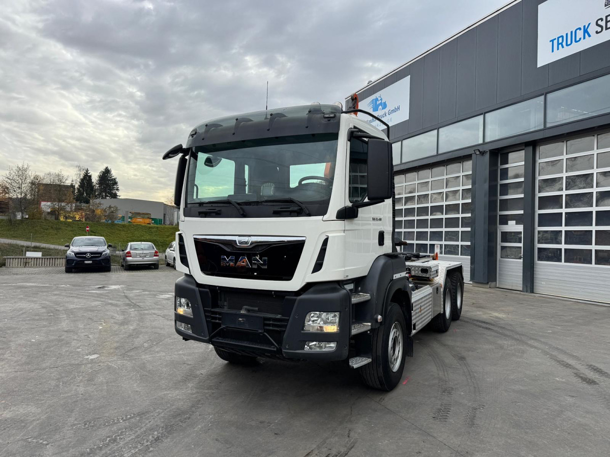 MAN TGS 33.480 6x4 Moser Haken 53'000Km - Φορτηγό φόρτωσης γάντζου: φωτογραφία 1 MAN TGS 33.480 6x4 Moser Haken 53'000Km - Φορτηγό φόρτωσης γάντζου: φωτογραφία 1