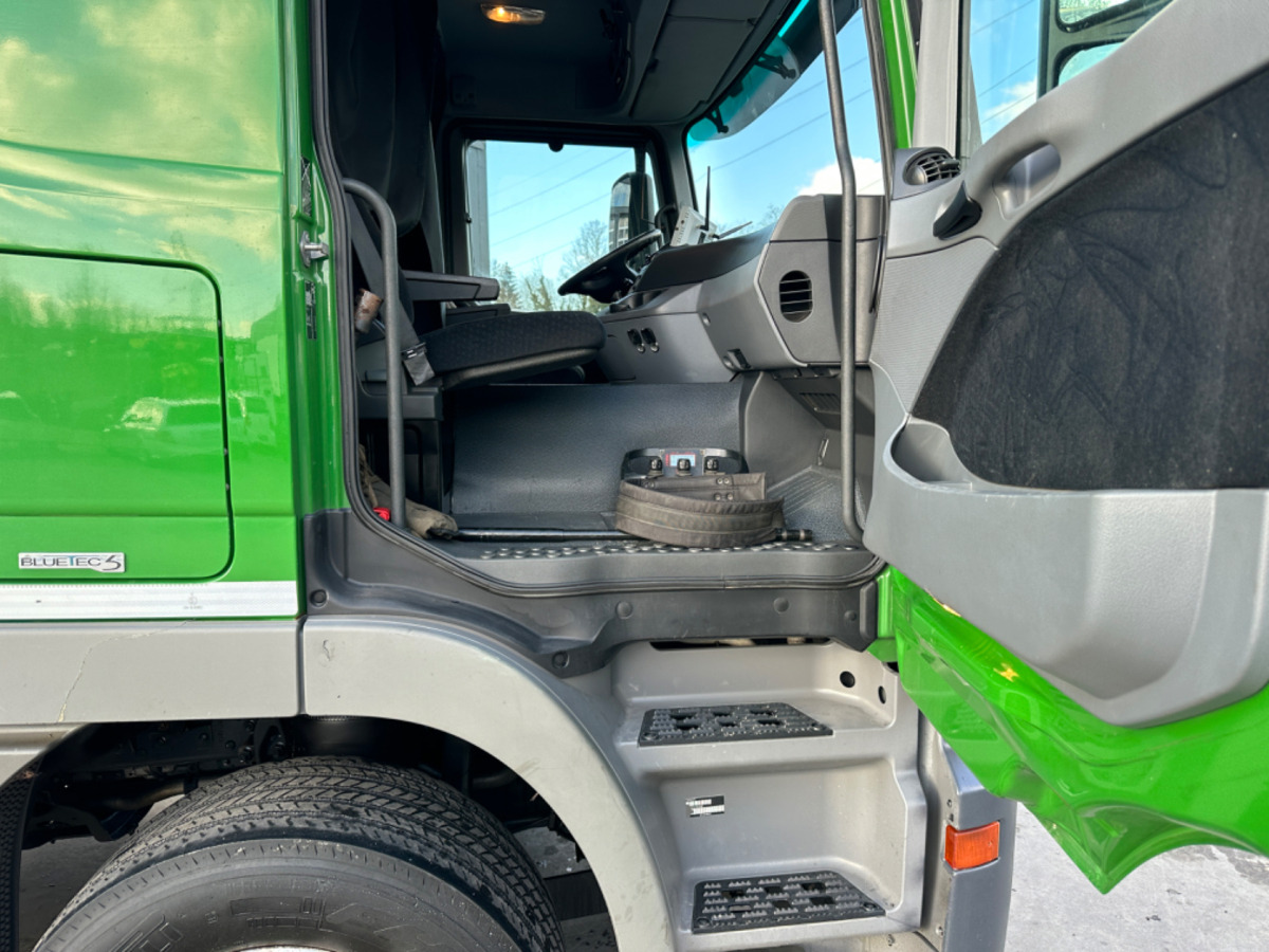 MERCEDES 2551 V8 6x2 Fassi 185-5 Bj.2020 - Φορτηγό ανατρεπόμενο, Φορτηγό με γερανό: φωτογραφία 4 MERCEDES 2551 V8 6x2 Fassi 185-5 Bj.2020 - Φορτηγό ανατρεπόμενο, Φορτηγό με γερανό: φωτογραφία 4