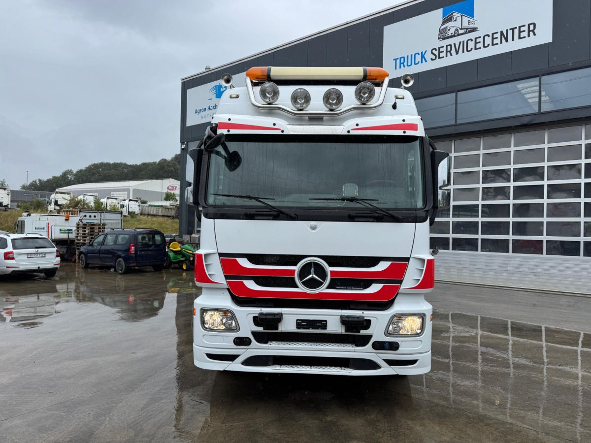 MERCEDES Actros 2044 4x4 - Τράκτορας: φωτογραφία 2 MERCEDES Actros 2044 4x4 - Τράκτορας: φωτογραφία 2