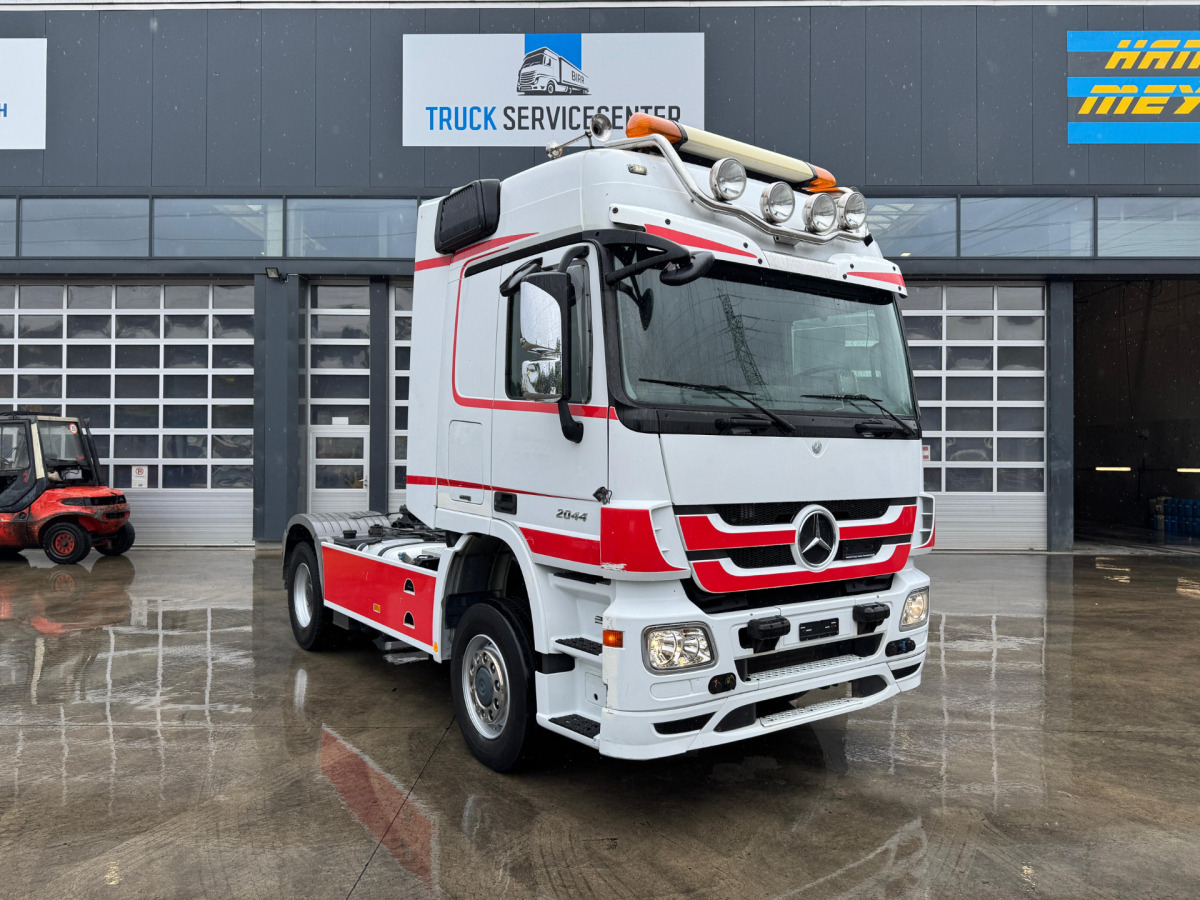 MERCEDES Actros 2044 4x4 - Τράκτορας: φωτογραφία 3 MERCEDES Actros 2044 4x4 - Τράκτορας: φωτογραφία 3