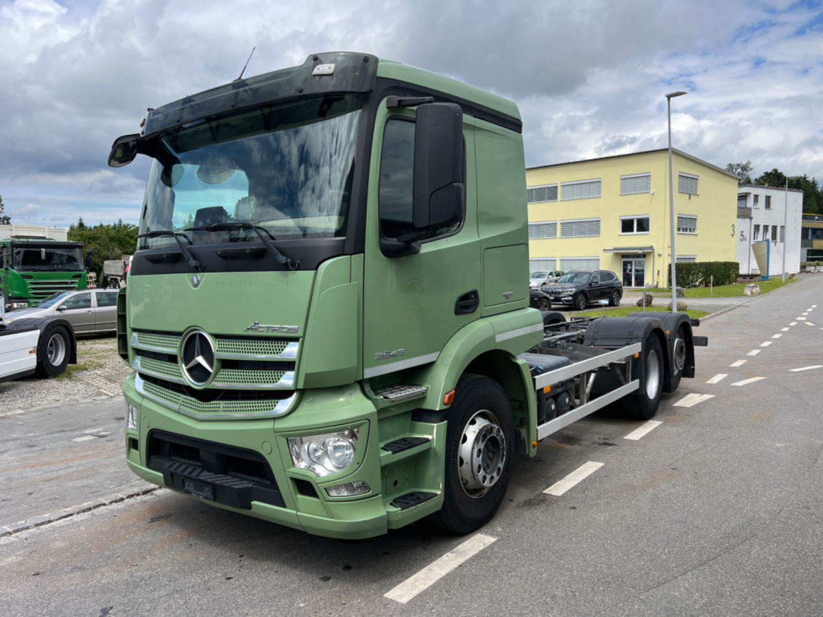 MERCEDES Actros 2543 6x2 - Φορτηγό σασί: φωτογραφία 1 MERCEDES Actros 2543 6x2 - Φορτηγό σασί: φωτογραφία 1