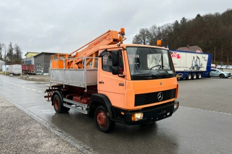 Mercedes-Benz 709 WUMAG GELENKSTEIGER 14M - Φορτηγό με εναέρια πλατφόρμα: φωτογραφία 2 Mercedes-Benz 709 WUMAG GELENKSTEIGER 14M - Φορτηγό με εναέρια πλατφόρμα: φωτογραφία 2