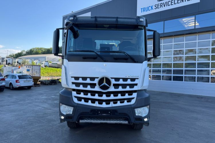 Mercedes-Benz Arocs 3248 8x4 - Φορτηγό ανατρεπόμενο: φωτογραφία 3 Mercedes-Benz Arocs 3248 8x4 - Φορτηγό ανατρεπόμενο: φωτογραφία 3