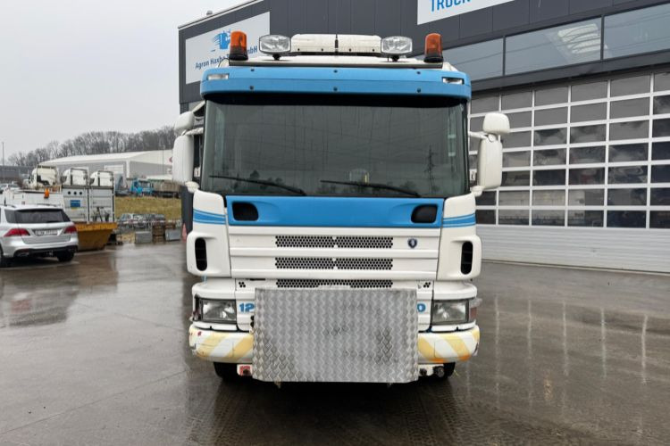 Scania 420 4x4 - Τράκτορας: φωτογραφία 2 Scania 420 4x4 - Τράκτορας: φωτογραφία 2