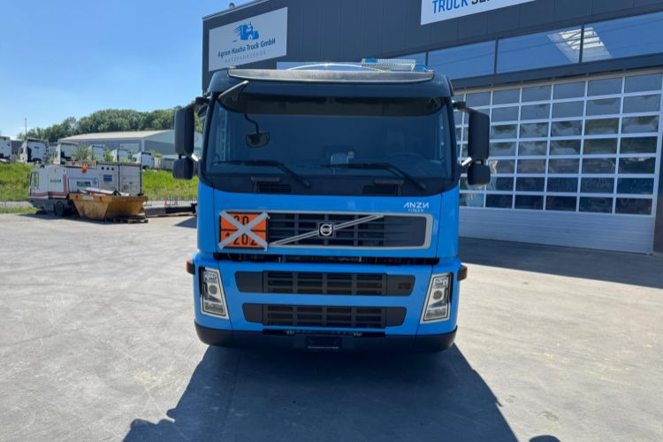Volvo FM-500 6x2 Tankwagen - Φορτηγό βυτιοφόρο: φωτογραφία 3 Volvo FM-500 6x2 Tankwagen - Φορτηγό βυτιοφόρο: φωτογραφία 3