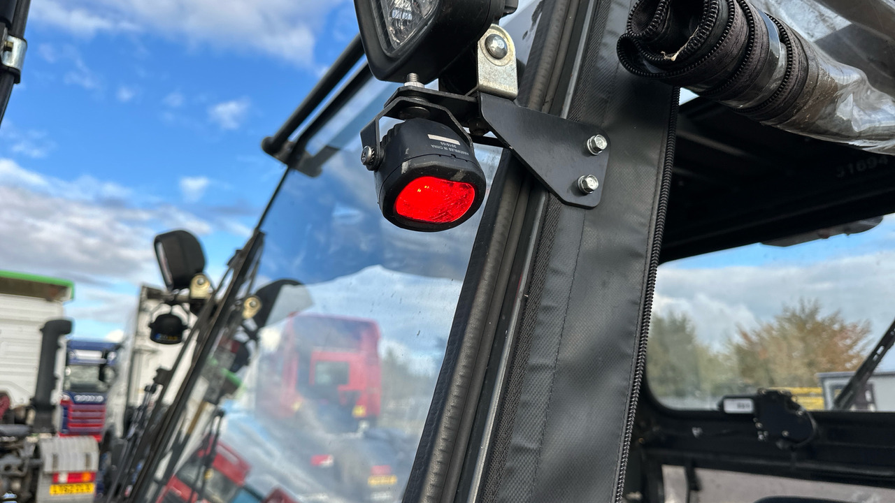 Υγραεριοκίνητο περονοφόρο CATERPILLAR GP35: φωτογραφία 12 Υγραεριοκίνητο περονοφόρο CATERPILLAR GP35: φωτογραφία 12