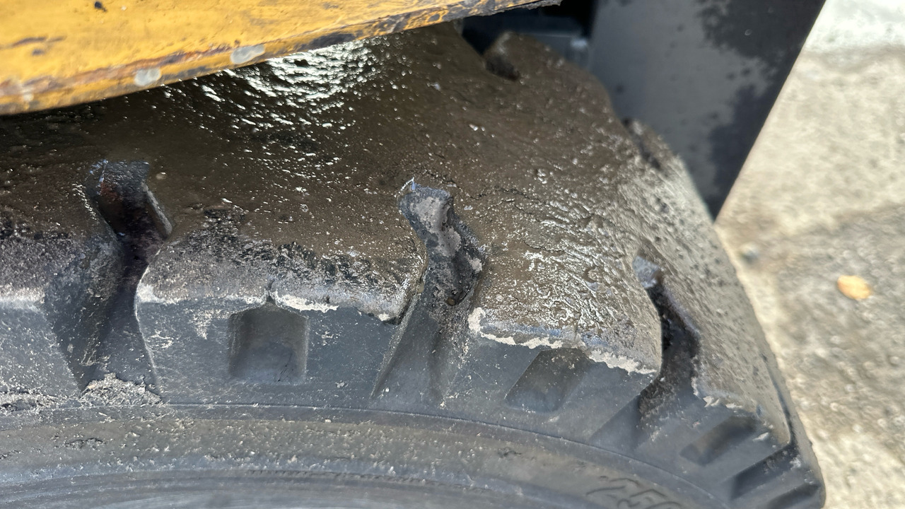 Υγραεριοκίνητο περονοφόρο CATERPILLAR GP35: φωτογραφία 17 Υγραεριοκίνητο περονοφόρο CATERPILLAR GP35: φωτογραφία 17