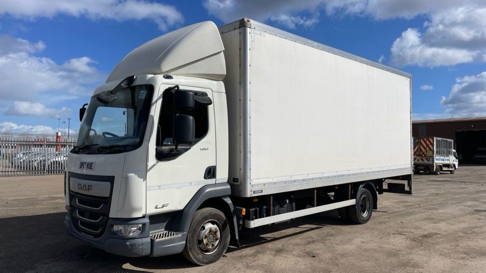 DAF LF 180 EURO 6 7.5 TONNE - Φορτηγό κόφα: φωτογραφία 2 DAF LF 180 EURO 6 7.5 TONNE - Φορτηγό κόφα: φωτογραφία 2