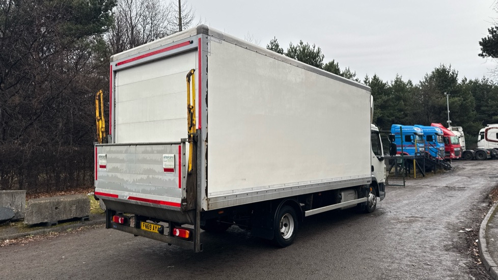 DAF LF 180 - Φορτηγό κόφα: φωτογραφία 4 DAF LF 180 - Φορτηγό κόφα: φωτογραφία 4